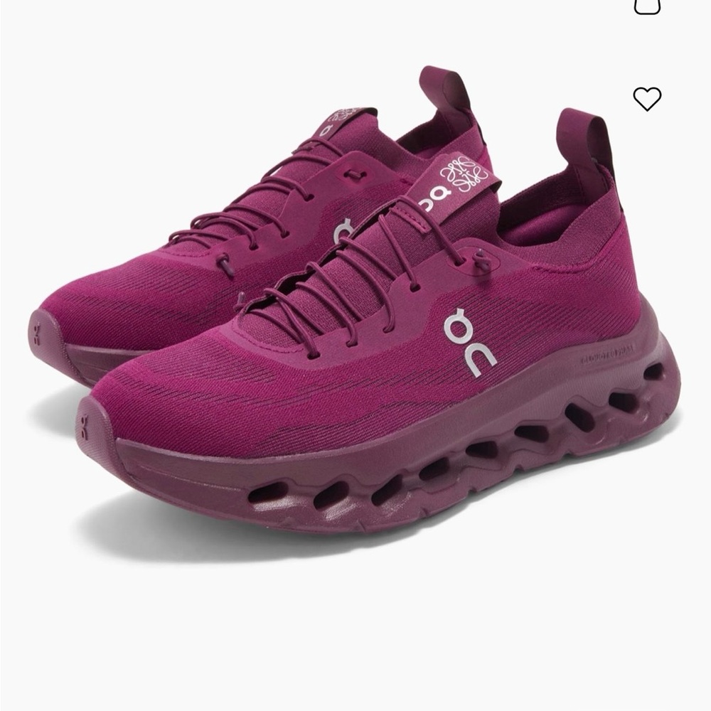 Loewe x On Women’s Cloudtit 2.0 Low-Top Sneakers in Cherry 23 - 23.5 cm.